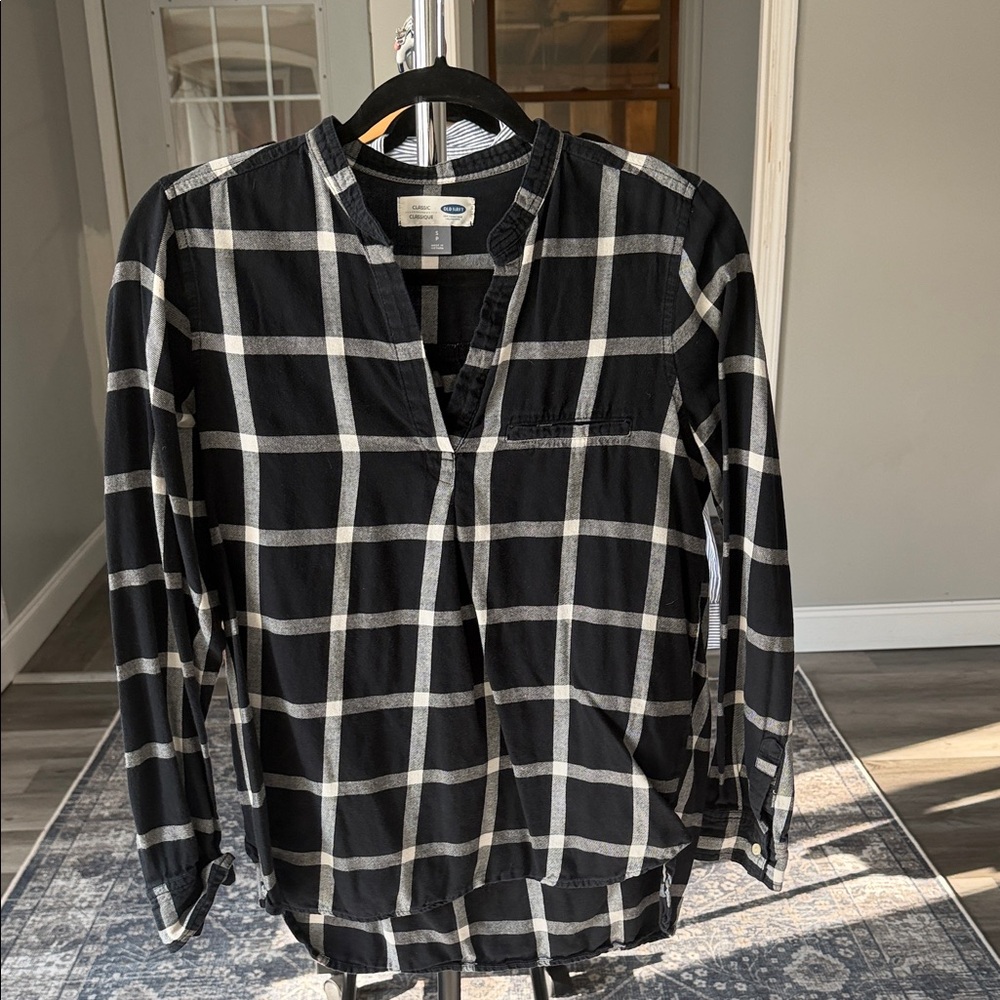Black & White Plaid Top